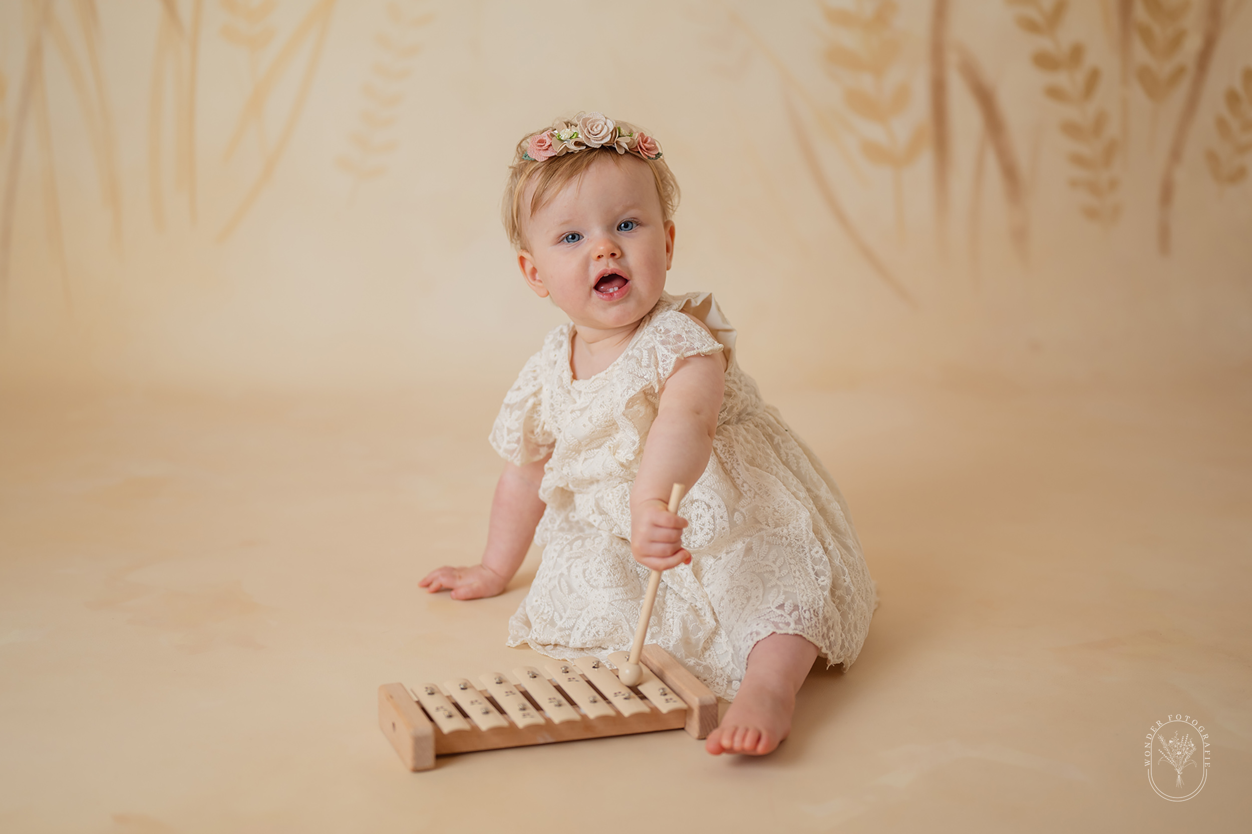 cake smash shoot friesland flevoland baby shoot heerenveen wolvega emmeloord almere meppel steenwijk