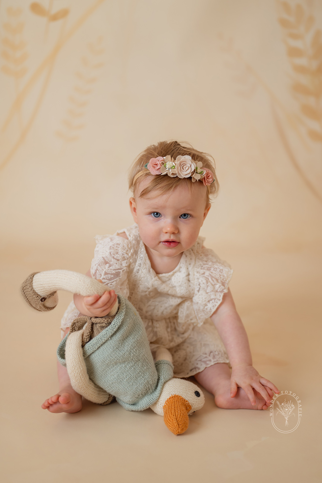 cake smash shoot friesland flevoland baby shoot heerenveen wolvega emmeloord almere meppel steenwijk