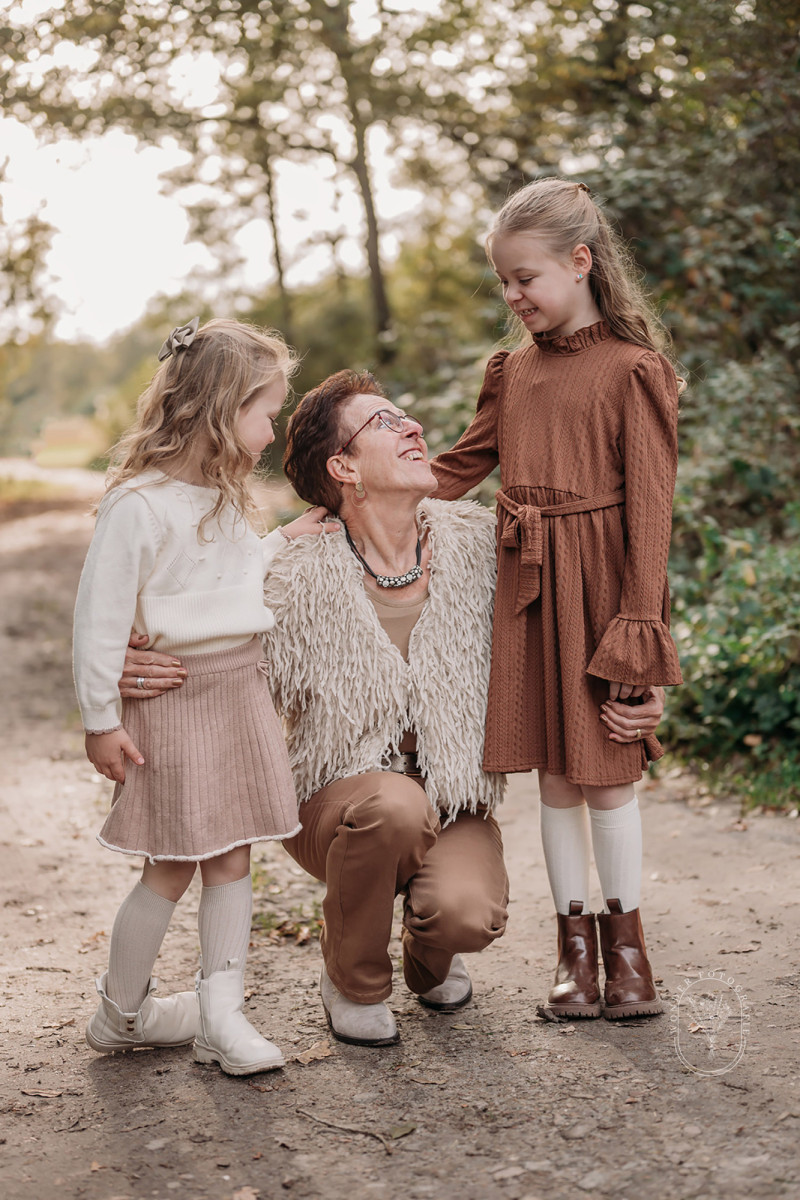 gezinsfotoshoot familiefotoshoot opa oma pake beppe fotoshoot friesland flevoland