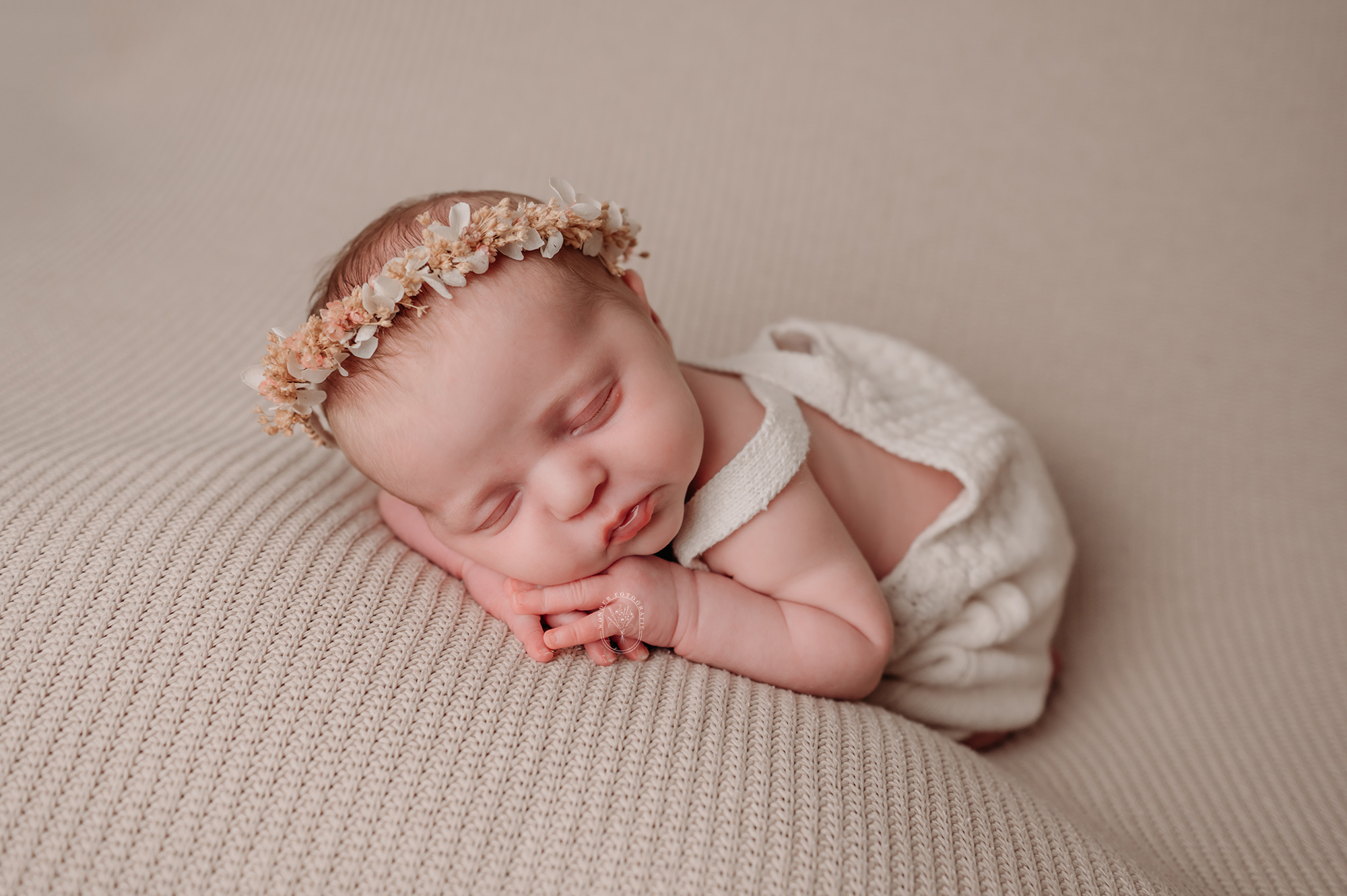 newborn fotoshoot friesland babyshoot gezin studio thuis flevoland overijssel