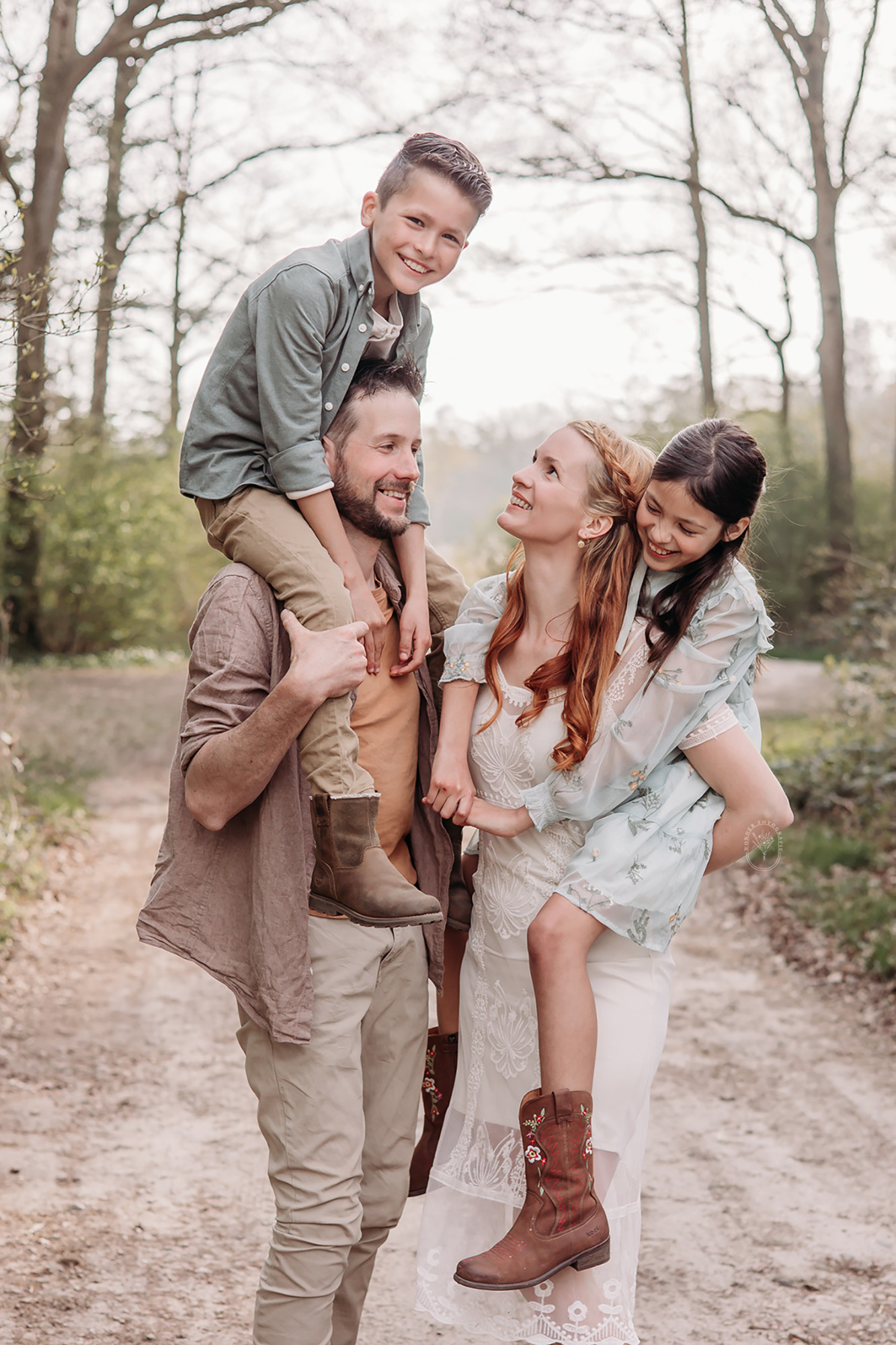 Fotograaf Friesland Gezinsfotoshoot gezinsshoot Flevoland