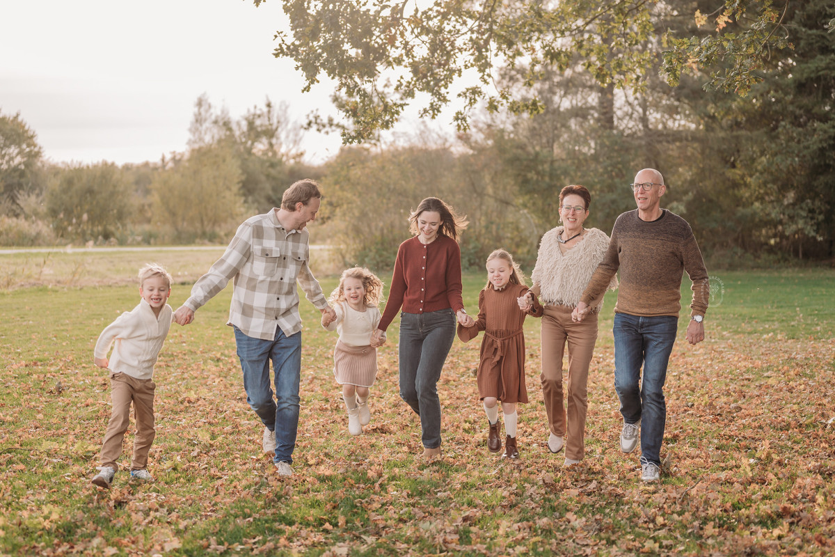 familiefotoshoot gezinsfotoshoot friesland gezin fotoshoot pake beppe